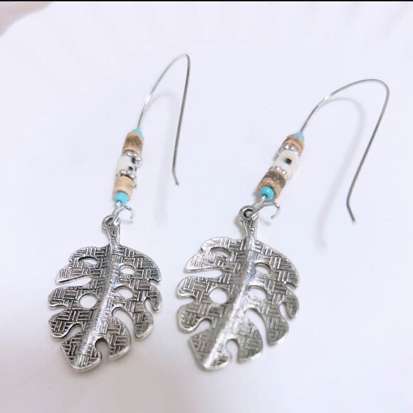 Turquoise Feather Dangle Drop Aesthetic Beads Boho Vintage Feather Leaf Earrings - Picture 4 of 5